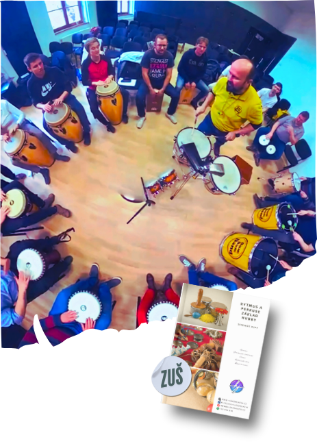 Bubnovací kruh pedagogů ZUŠ s lektorem uprostřed