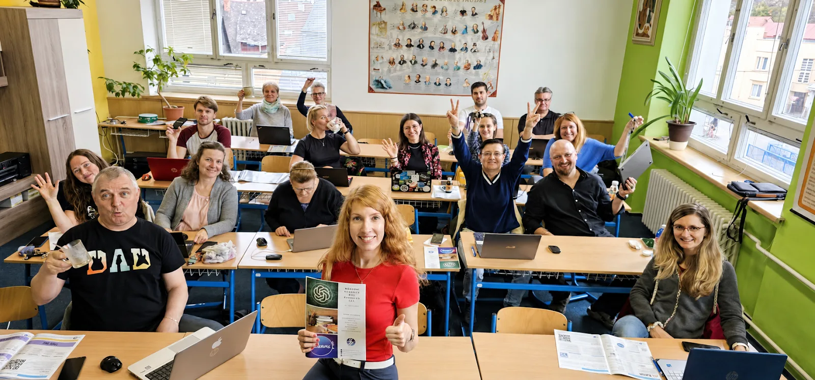 Lektorka při práci s pedagogy v učebně